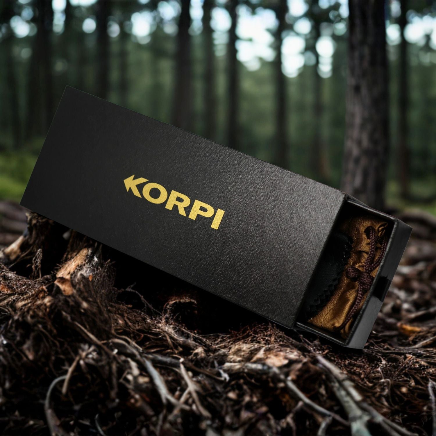 laadukas aurinkolasikotelo polarisoiduille aurinkolaseille