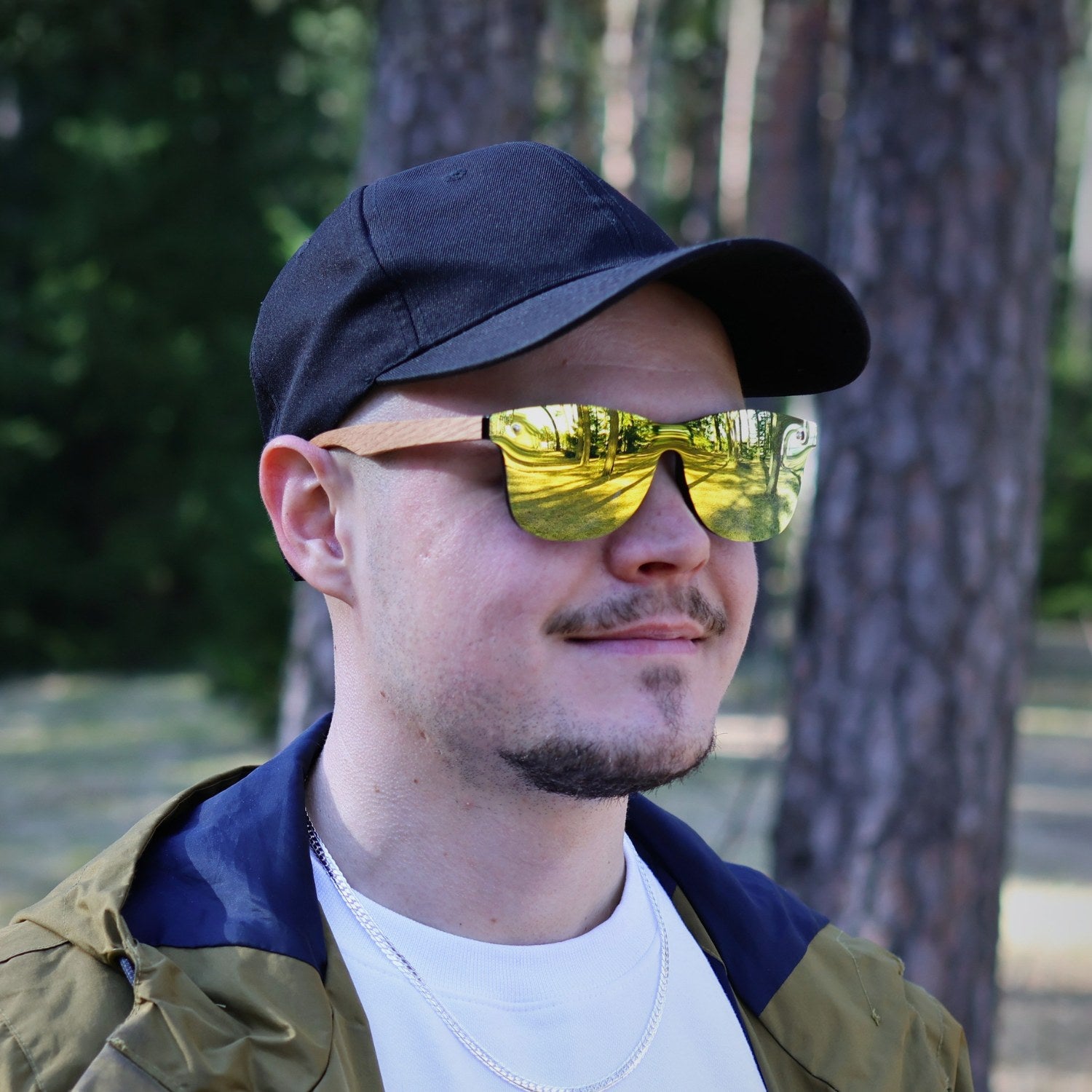 korpi-puusankaiset-kultaiset-linssit-aurinkolasit